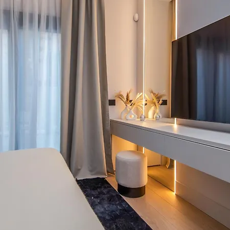 아파트 Azulis 1 Pisano 2br With 2 Terraces, Garden & Parking, Aldo Moro 올비아