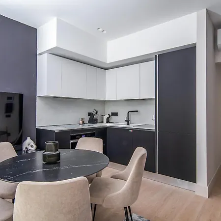 Azulis 1 Pisano 2br With 2 Terraces, Garden & Parking, Aldo Moro *