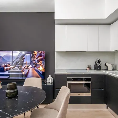 Azulis 1 Pisano 2br With 2 Terraces, Garden & Parking, Aldo Moro * 올비아