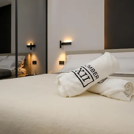 2br Luxurious Designer - Azulis1 - Garden - Free Parking Apartman