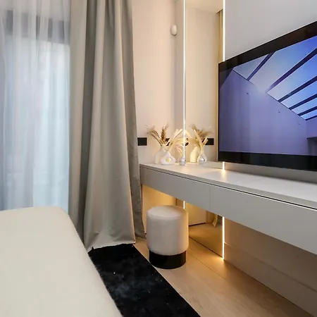 Apartman 2br Luxurious Designer - Azulis1 - Garden - Free Parking