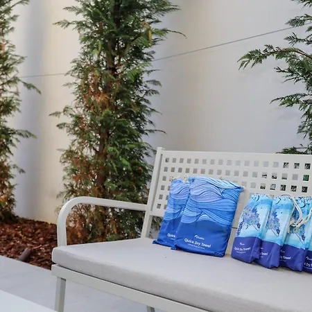 2br Luxurious Designer - Azulis1 - Garden - Free Parking Apartman *