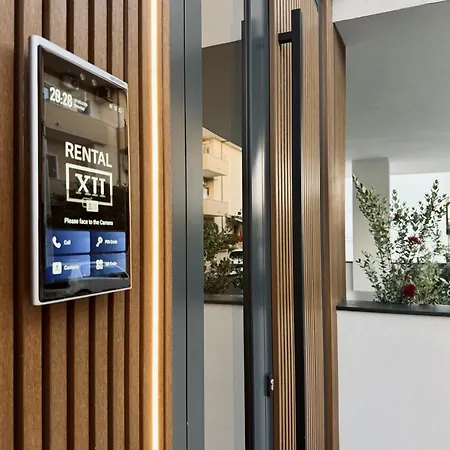 아파트 Azulis 1 Pisano 2br With 2 Terraces, Garden & Parking, Aldo Moro 올비아