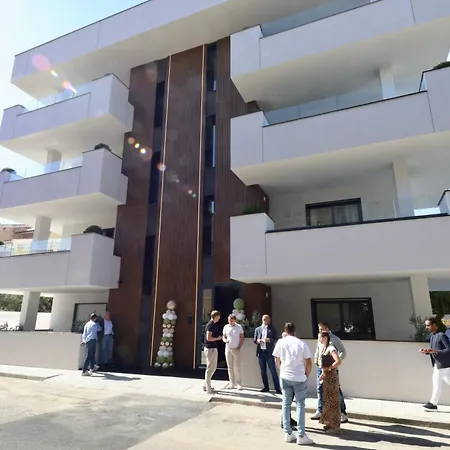 2br Luxurious Designer - Azulis1 - Garden - Free Parking Olbia