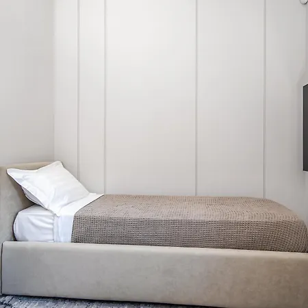 2br Luxurious Designer - Azulis1 - Garden - Free Parking Apartman *