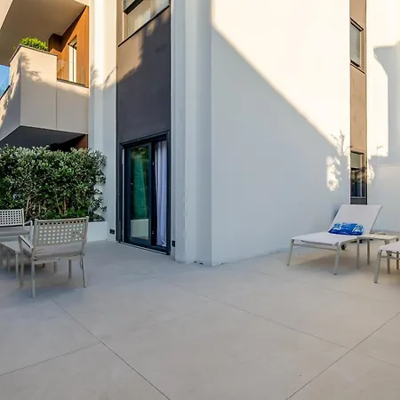 Azulis 1 Pisano 2br With 2 Terraces, Garden & Parking, Aldo Moro *