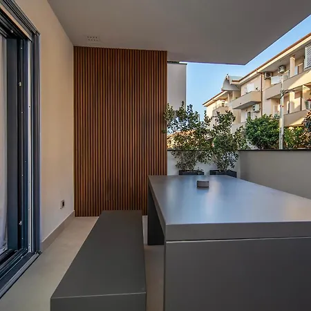 아파트 Azulis 1 Pisano 2br With 2 Terraces, Garden & Parking, Aldo Moro