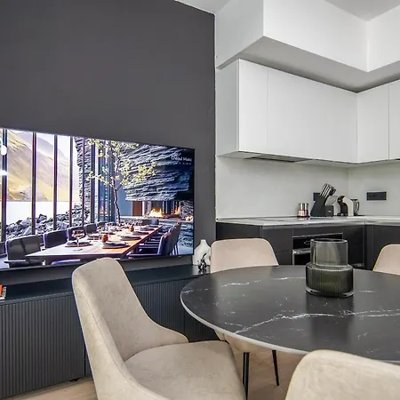 아파트 Azulis 1 Pisano 2br With 2 Terraces, Garden & Parking, Aldo Moro *