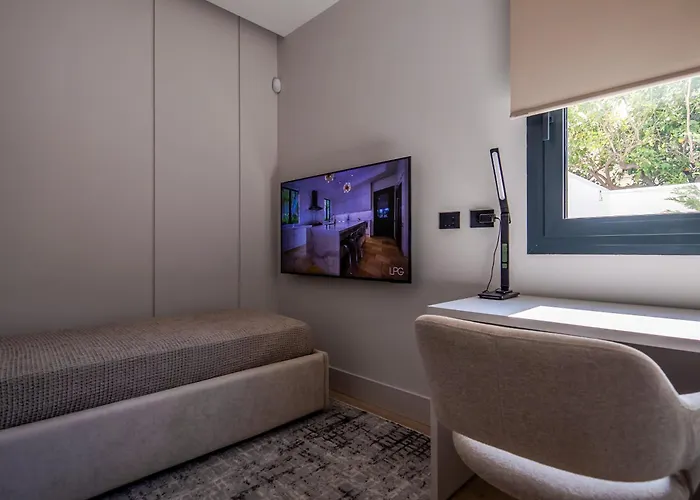 2br Luxurious Designer - Azulis1 - Garden - Free Parking Olbia