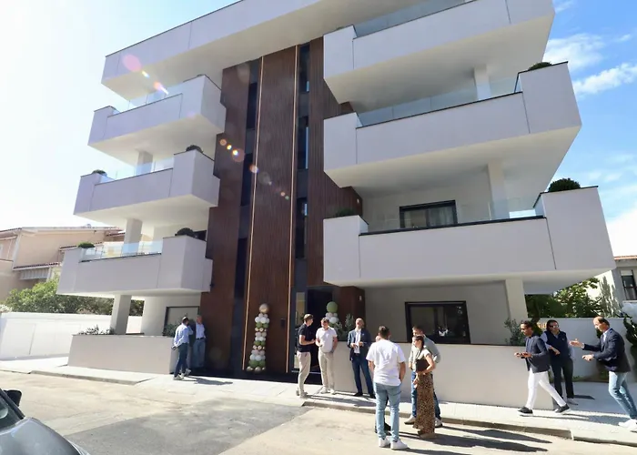 2br Luxurious Designer - Azulis1 - Garden - Free Parking Olbia